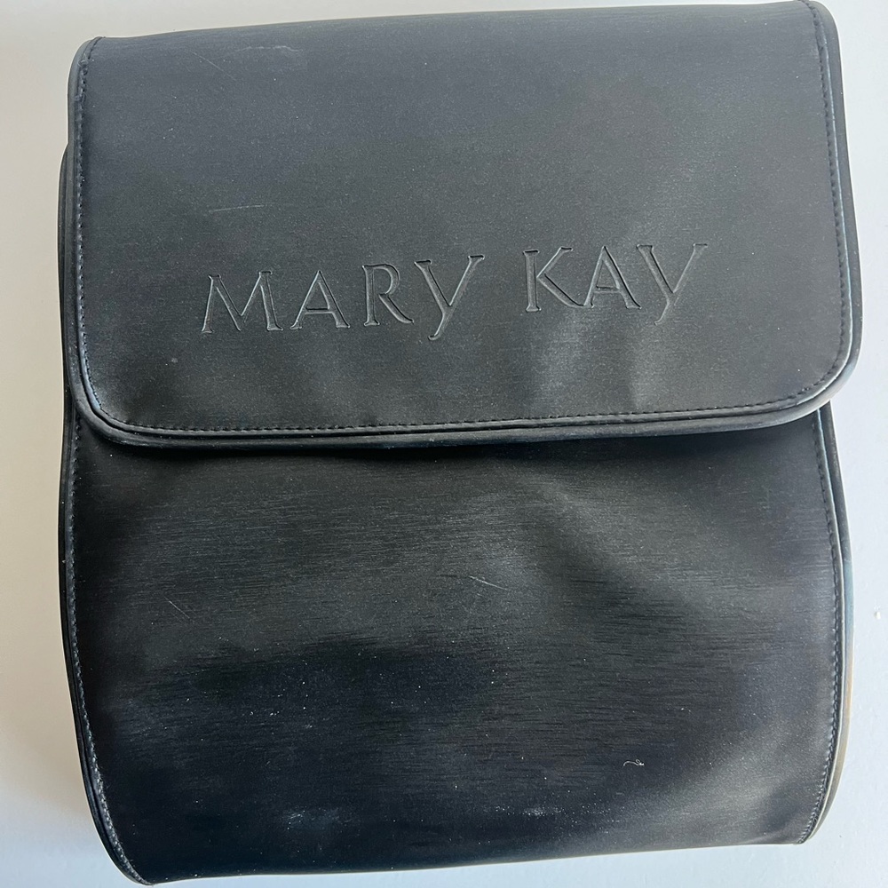 Mary Kay roll up black travel hanging cosmetic bag